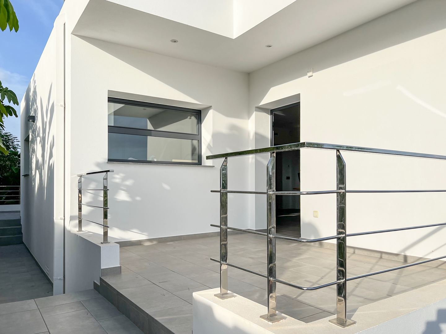 Moraira: Moderne Villa mit Meerblick