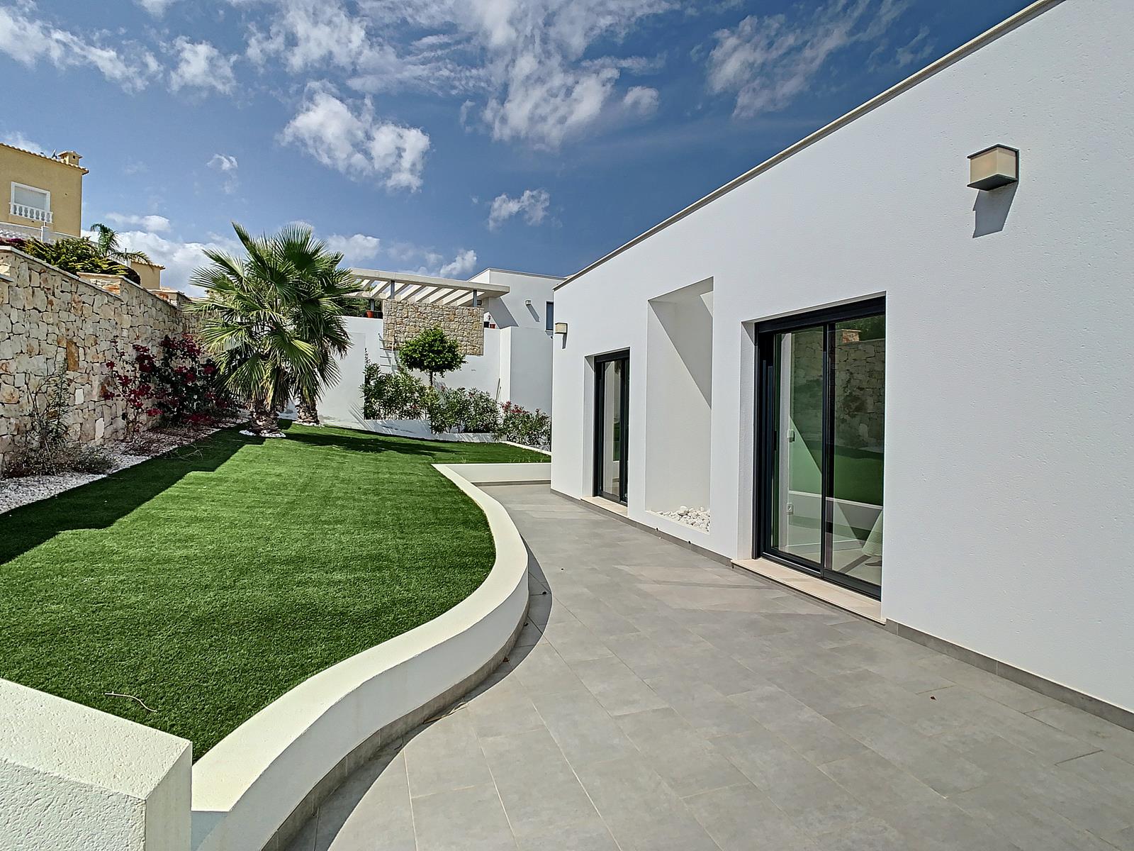Benitachell: Ausgezeichnete moderne Villa mit phänomenalem Meerblick