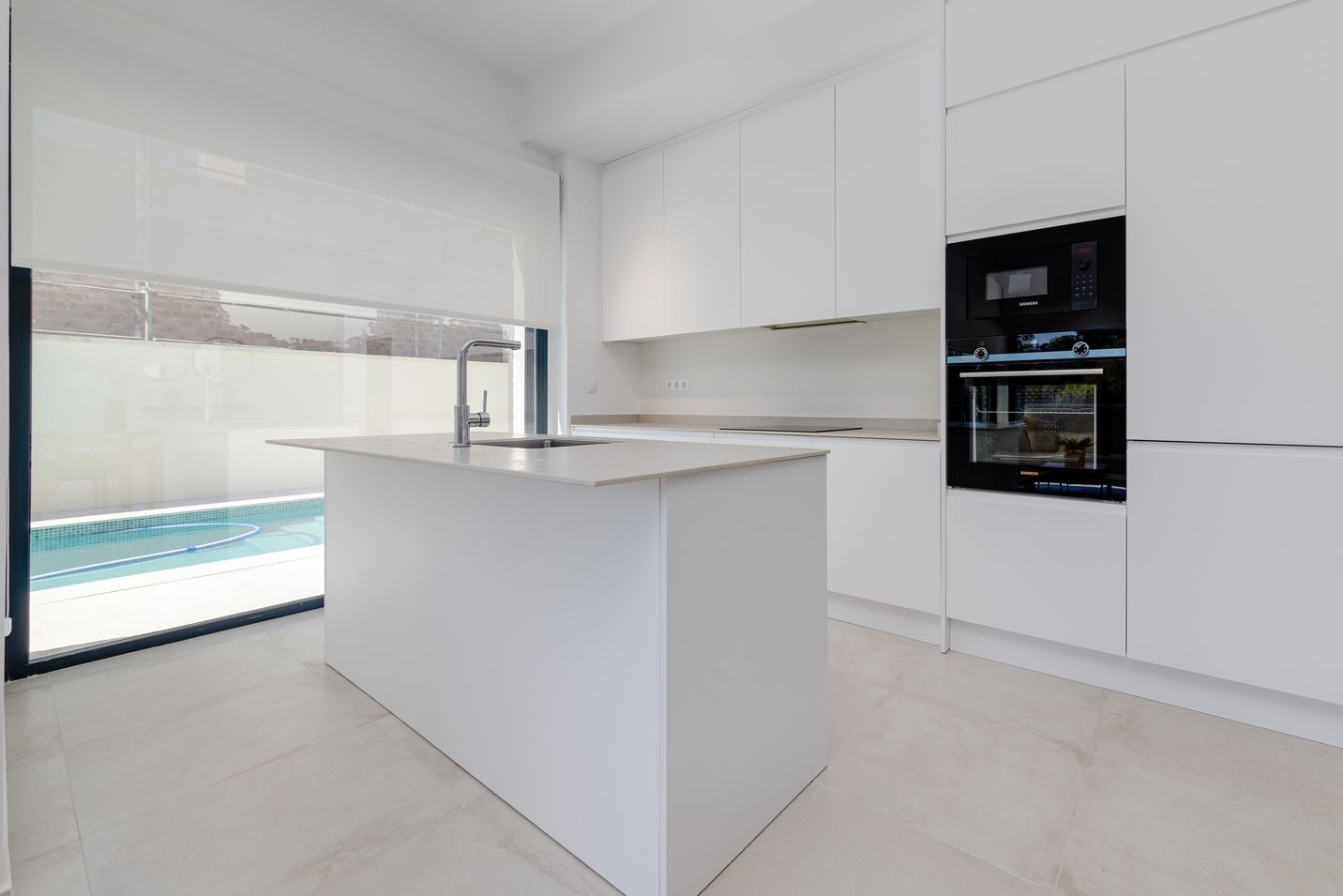 Finestrat: New build villas with stunning views over Benidorm