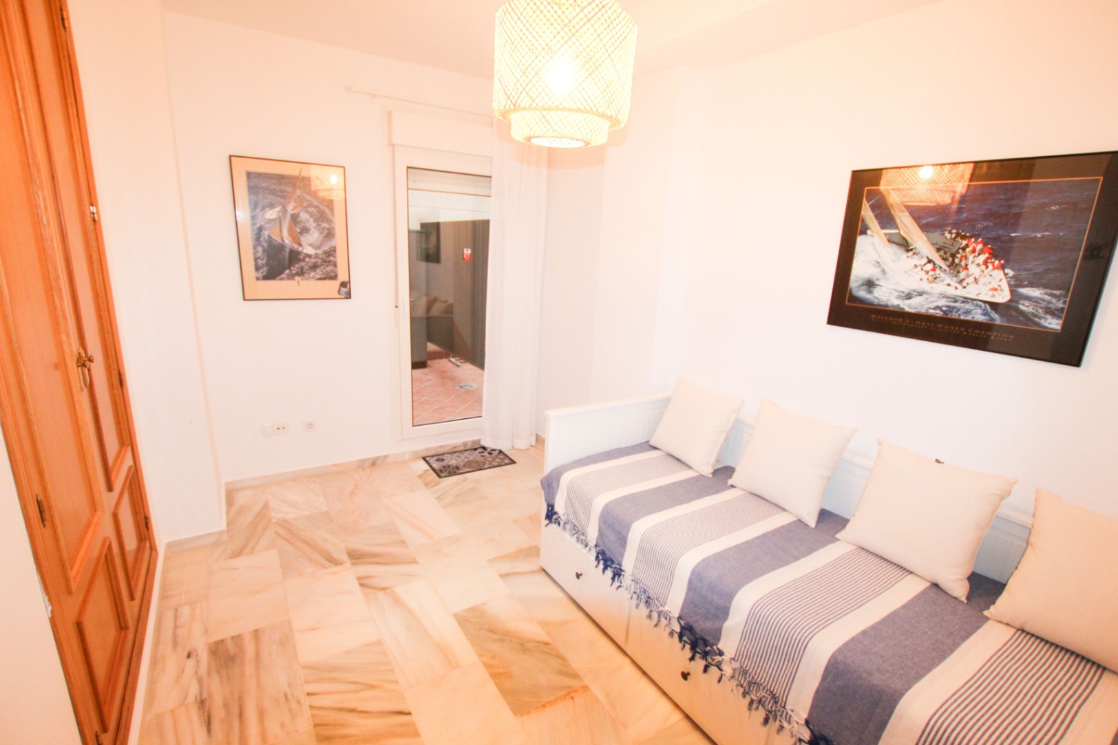 Calpe: Beautiful 2 bedroom apartment within walking distance of the sea
