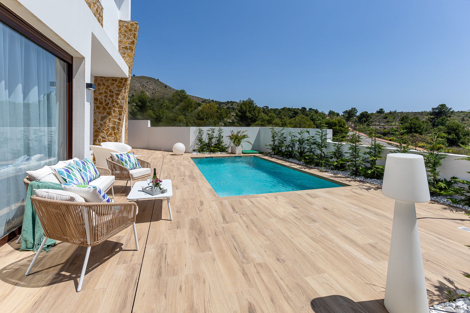 Finestrat: Modern new build villa with 3 bedrooms