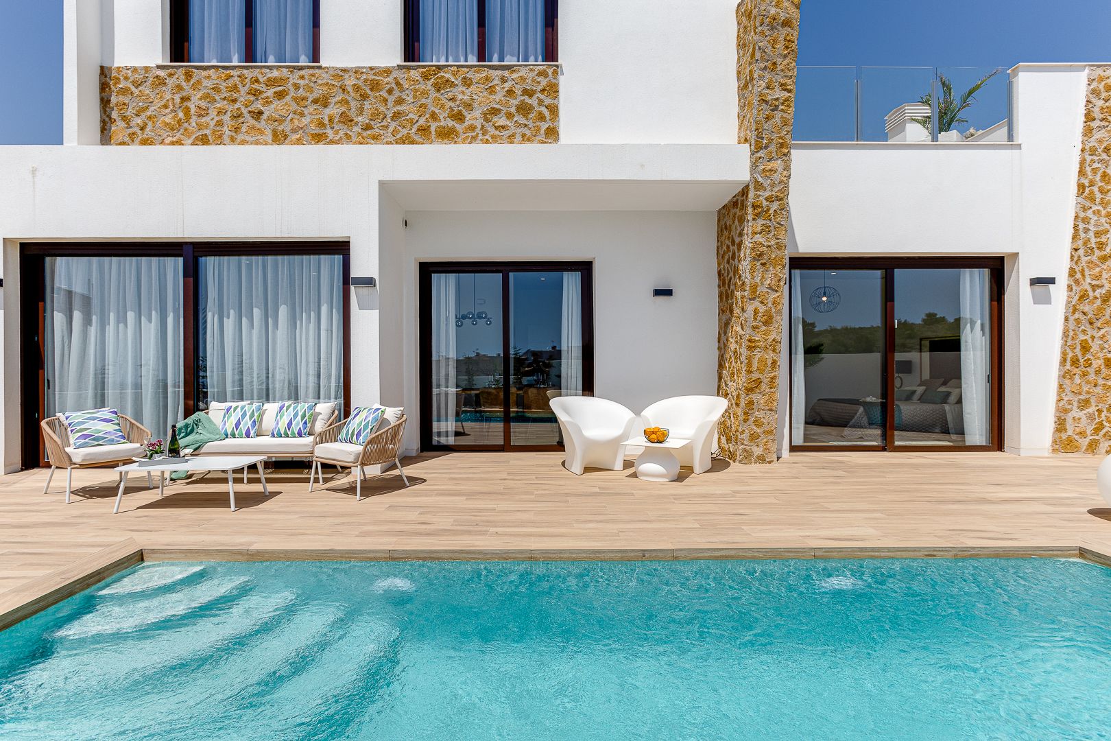 Finestrat: Modern new build villa with 3 bedrooms