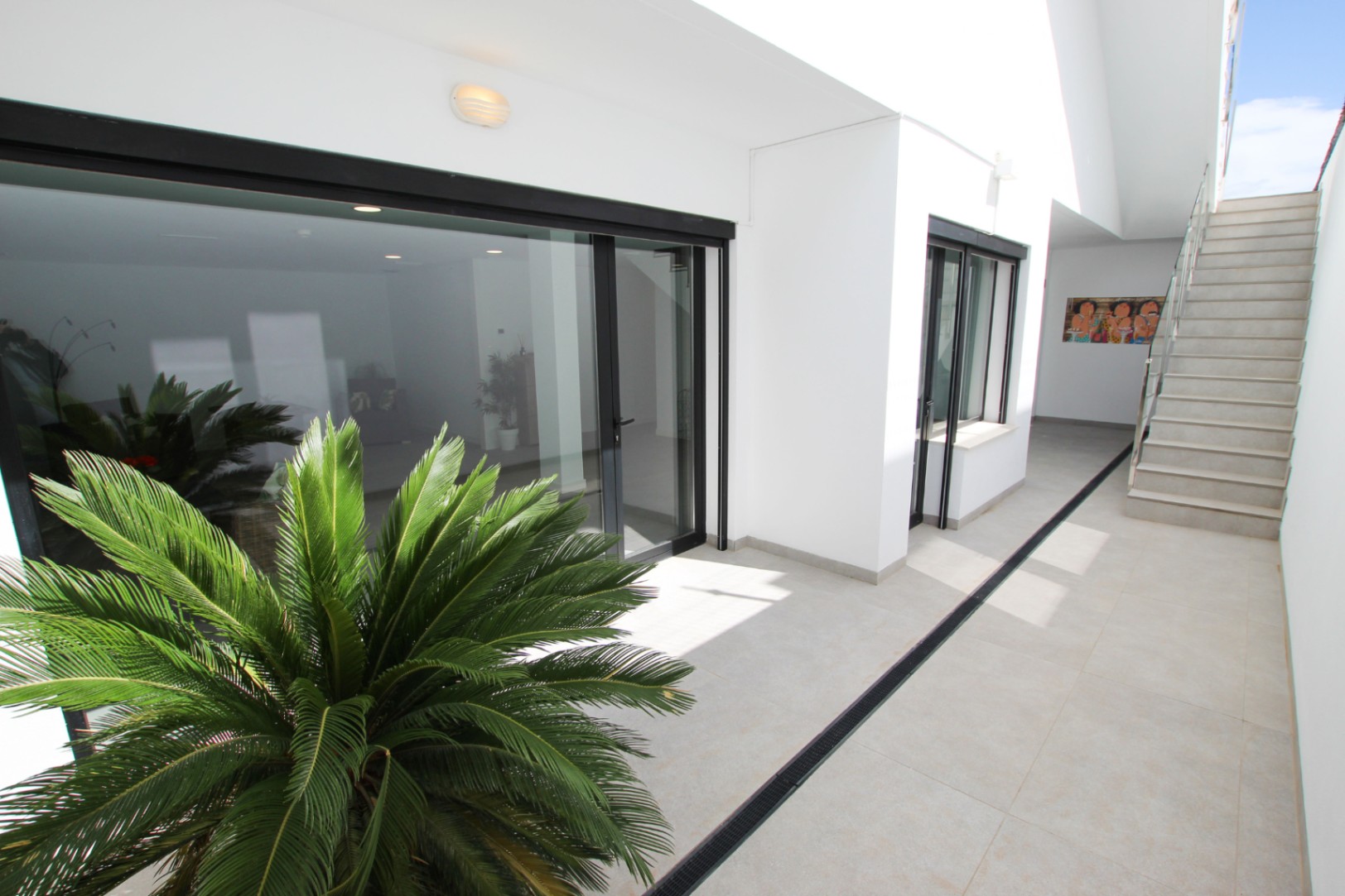 Finestrat: Ideally located new build villa with private pool