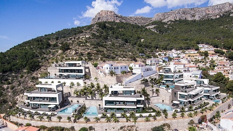 Calpe: Nieuwbouw project met 6 luxe villa's met een fantastisch zicht naar zee en over Calpe