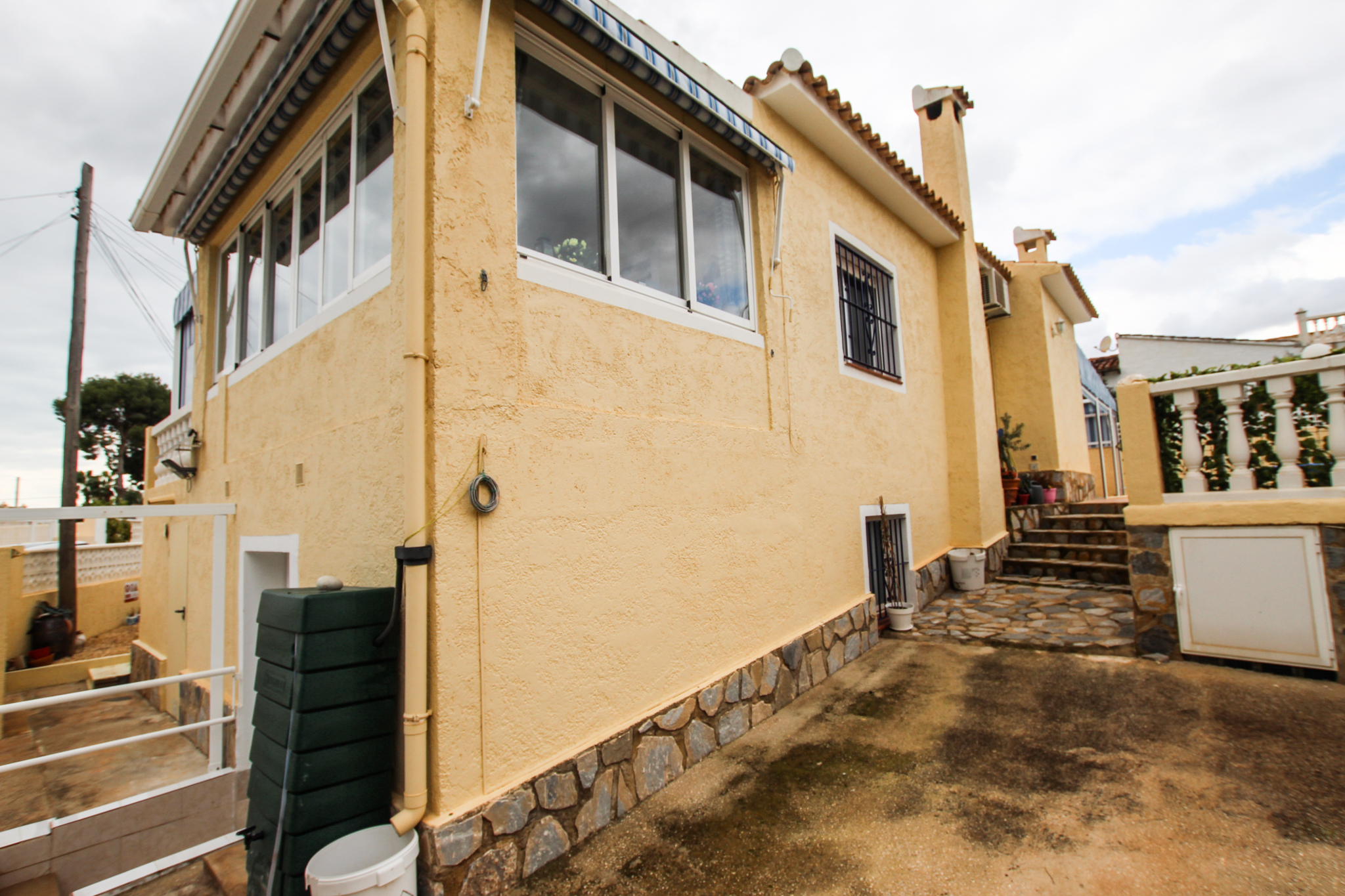La Nucia: Renovierte Villa mit 3 Schlafzimmern