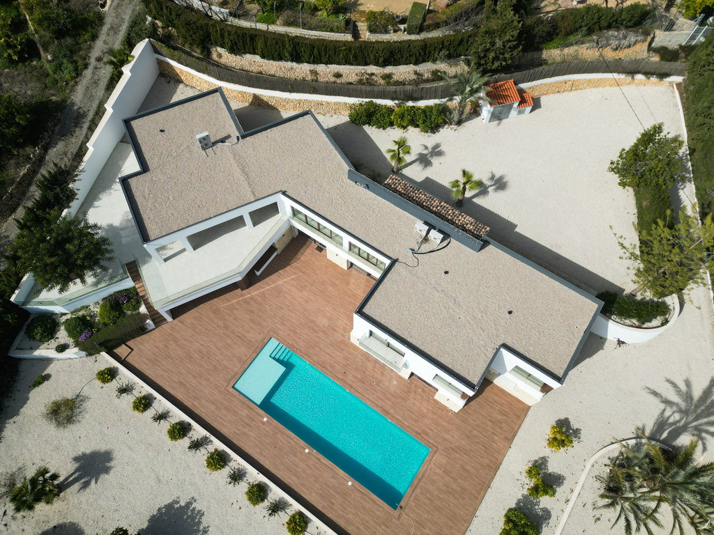 Altea: Moderne und luxuriöse Neubauvilla mit Meerblick