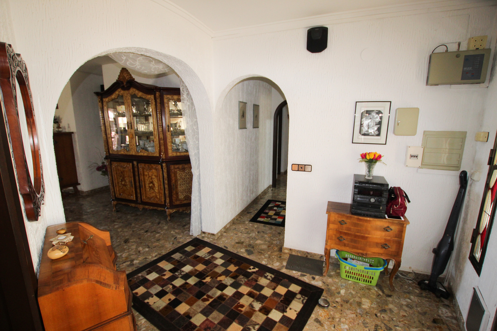 Calpe: Beautiful villa in a well maintained park with 6 guest houses