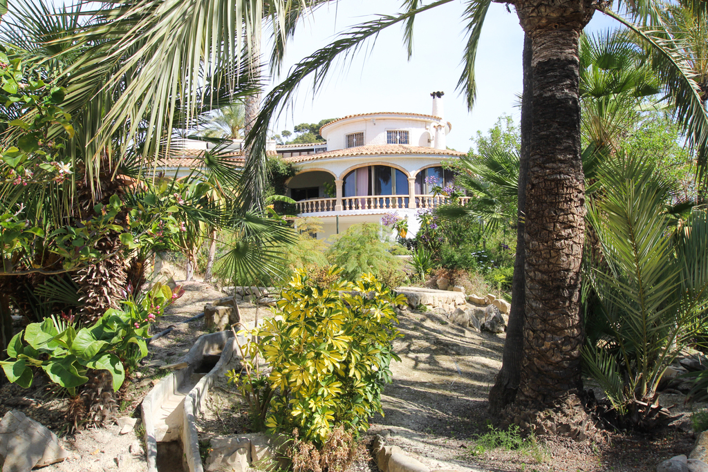 Calpe: Belle villa dans un parc bien entretenu avec 6 maisons d’hôtes