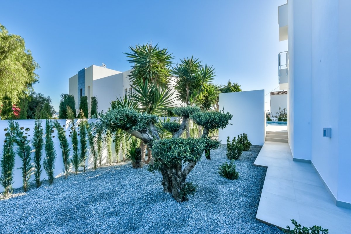 Calpe: Moderne Villa mit fantastischem Meerblick