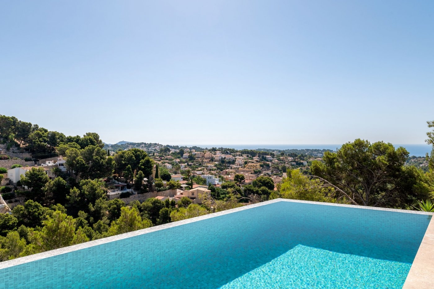 Benissa Costa: Modern luxury villa with panoramic sea views